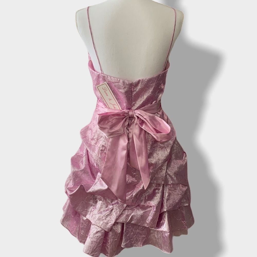 🖤Dave & Johnny | Metallic Ruffle Dress - Picture 3 of 5